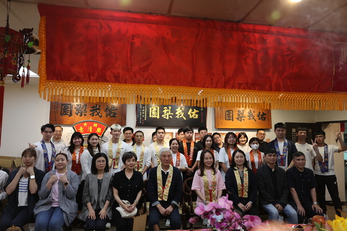 祖師爺春季換袍禮成,戲曲學院師生合影