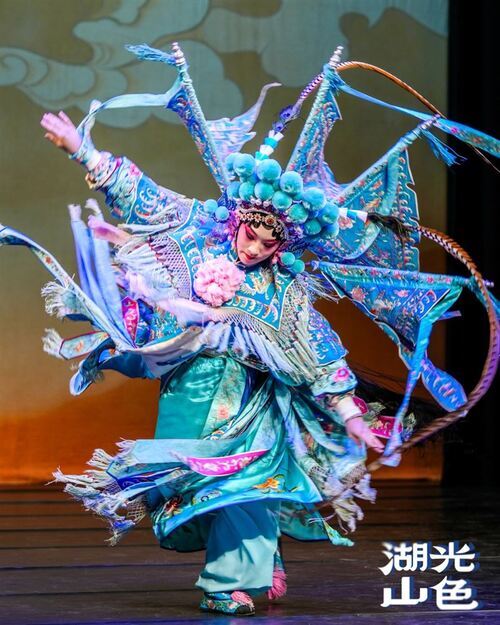 復興京劇團陳玉白於《奪太倉》精彩展現武旦功夫,令人目不轉睛。(臺灣戲曲學院提供)