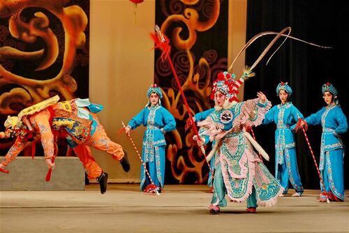 〈扈家莊〉描述扈三娘(陳玉白飾演)，武藝高強，協助祝家莊與梁山泊好漢相戰。（記者黃朝琴攝）