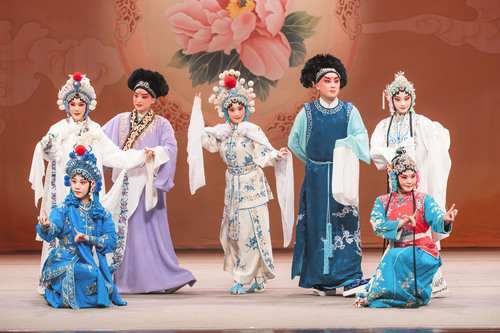 國立臺灣戲曲學院校慶典禮開幕,復興京劇團演出蛇舞祥韻