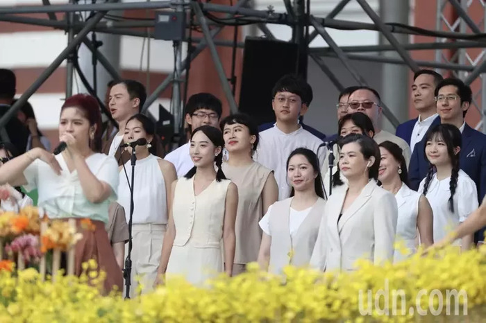 第16任總統副總統就職典禮今天舉行，上午在總統府前進行慶祝大會表演。記者林伯東／攝影