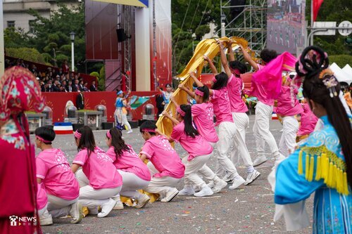 客家委員會「守護亻厓等个台灣」國慶表演。洪藝晅攝