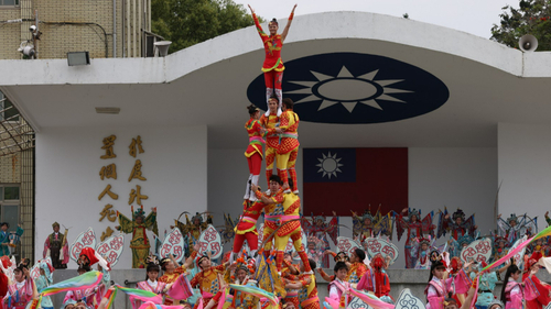 520就職典禮彩排，國立臺灣戲曲學院、臺灣特技團、九天民俗技藝團一同獻上「祈求吉慶 歡喜台灣」表演。廖瑞祥攝