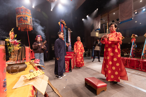 國立臺灣戲曲學院開台大典，由李揚校長主祭(攝影鄭宇劭 國立臺灣戲曲學院提供)