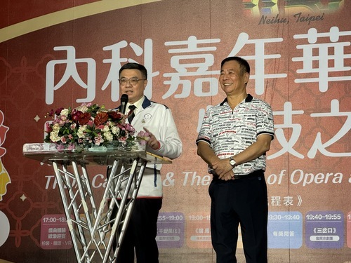 2024內科嘉年華會~戲曲 特技奇幻之夜，現任內科協會理事長的國策顧問廖全平特別邀請行政院長卓榮泰親臨現場致詞。