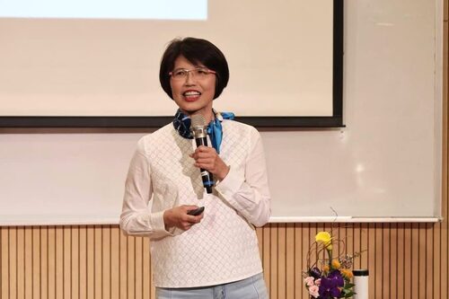 1-「第四屆嘉義文化獎」得主王瓊玲老師對戲曲教育推動十分用心。(照片由王瓊玲老師提供)